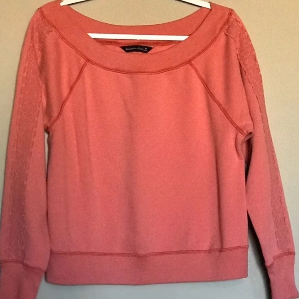 😍4/$20 Abercrombie & Fitch Off-Shoulder Sweater
